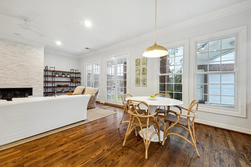 Photo of 3927 Browning Street
