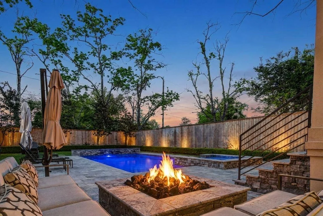 Photo of 2111 Saxon Drive