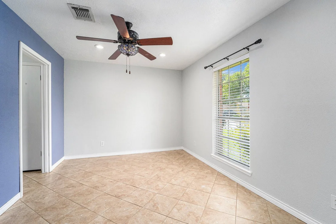 Photo of 1215 Kenwick Place