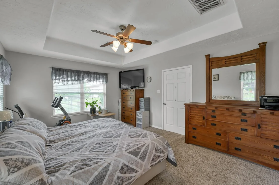 Photo of 327 Cape Conroe Drive