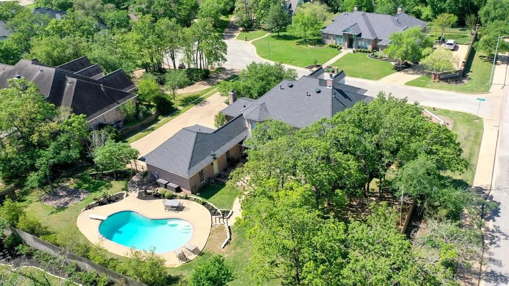 Photo of 4304 Hyde Park Lane