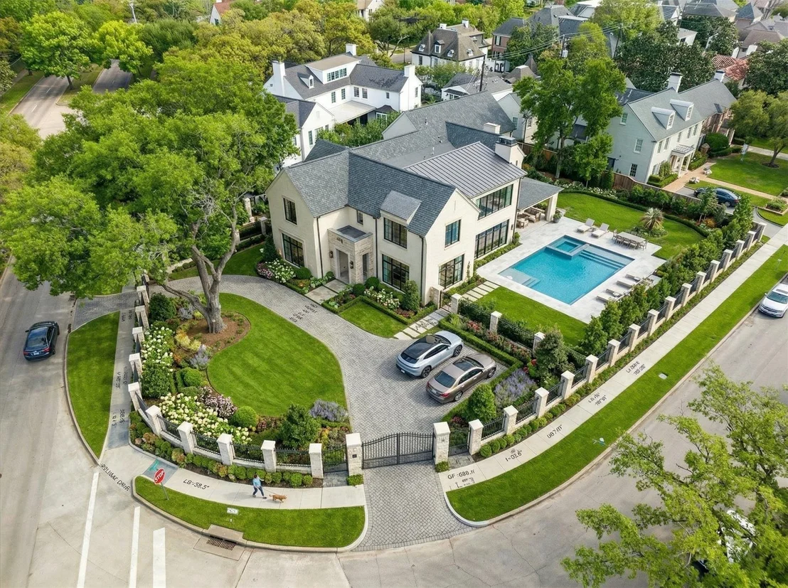 Photo of 1811 Kirby Drive