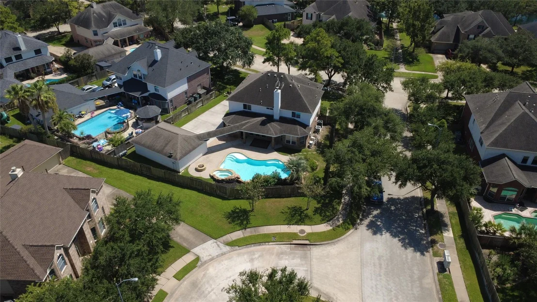 Photo of 15730 Lake Loop Drive