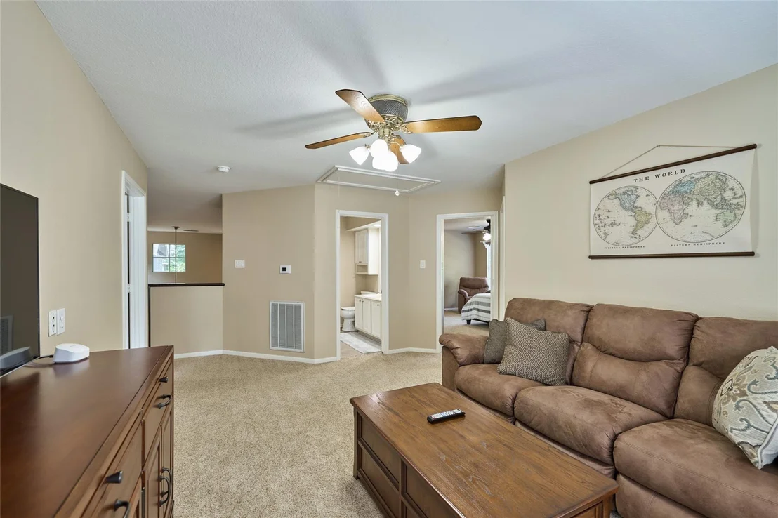 Photo of 18 Glade Bank Place