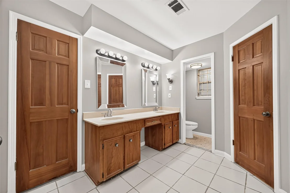Photo of 16806 Deep Pines Drive