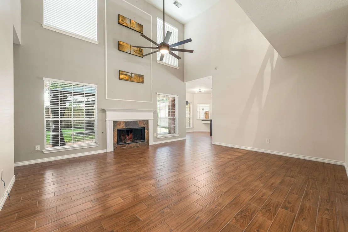 Photo of 303 S Cypress Estates Circle