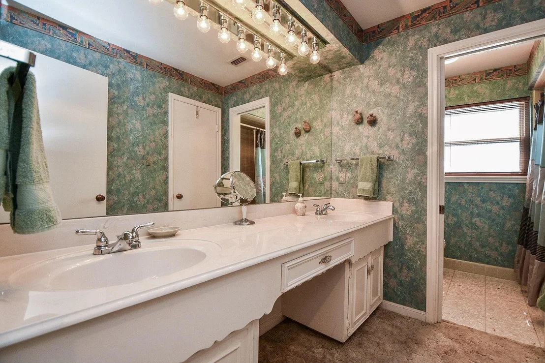 Photo of 1123 Candlelight Lane