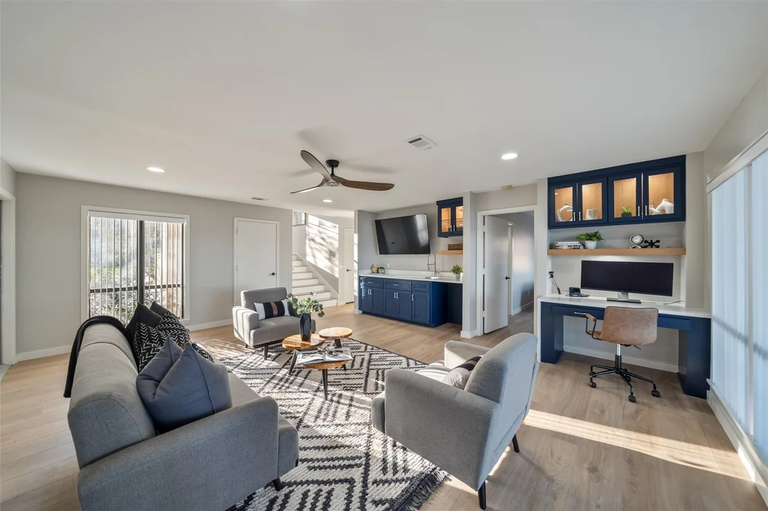 Photo of 11819 Thoreau Drive