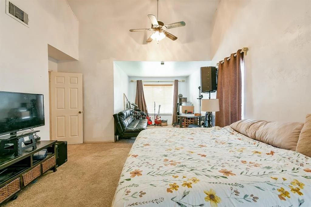 Photo of 17817 Crestline Road