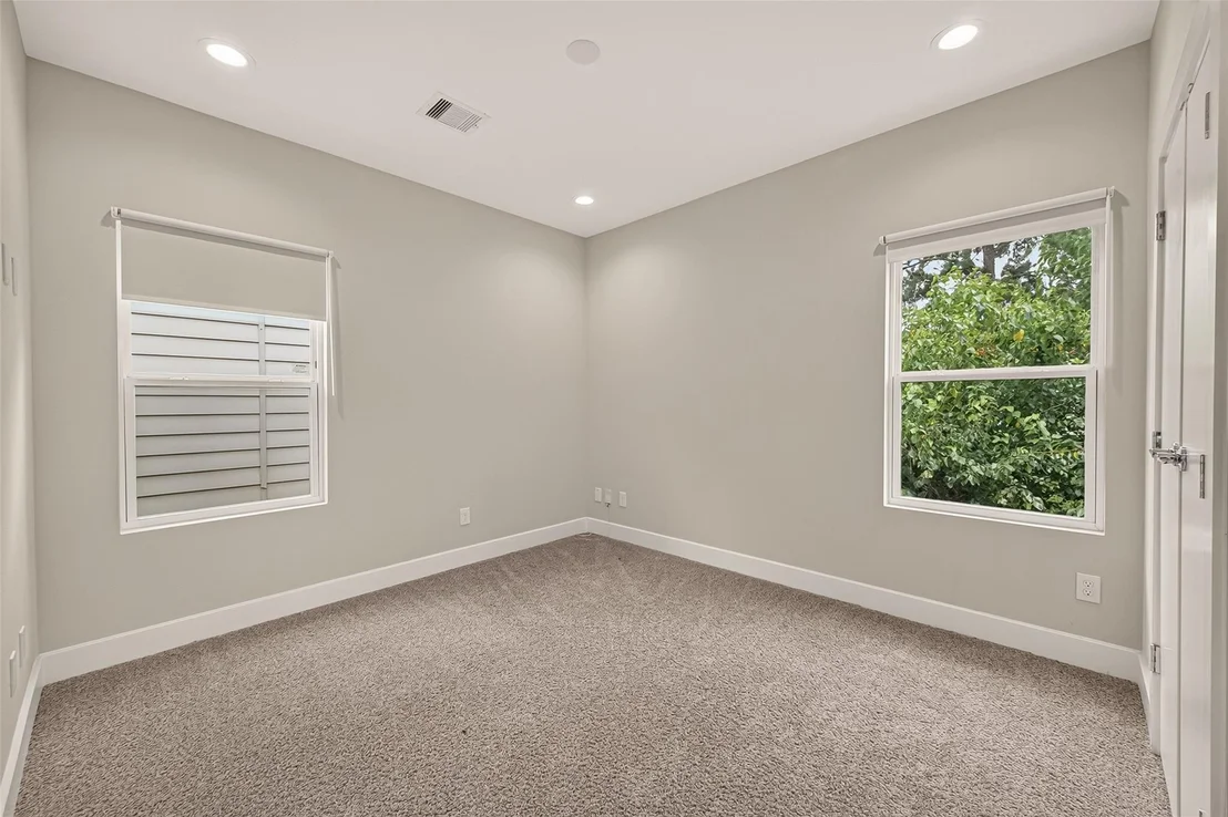 Photo of 3350 Pinemont Drive