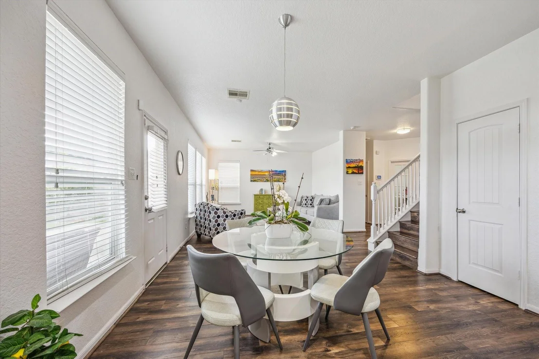 Photo of 2819 Empire Oaks Lane
