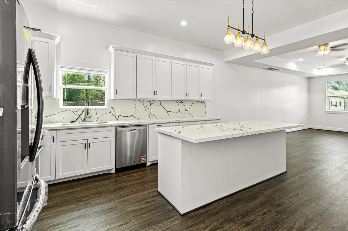 Photo of 2204 Hoskins Drive