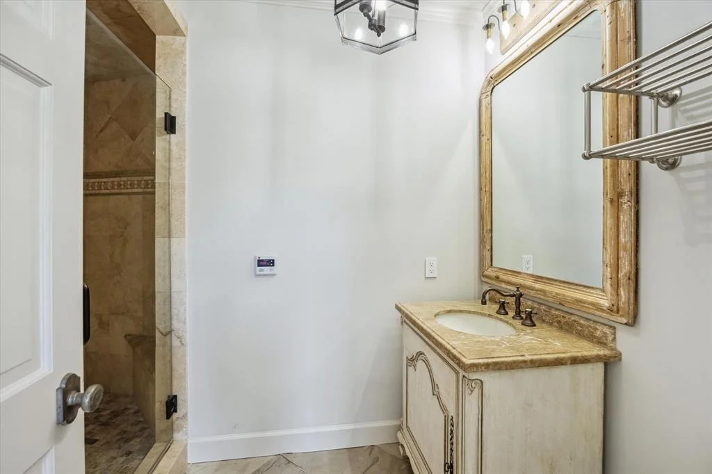 Photo of 225 Millbrook Street