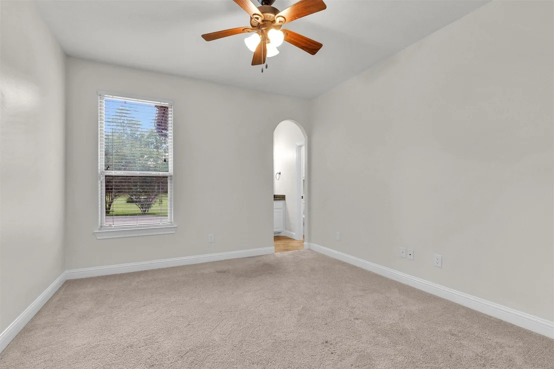 Photo of 11498 Oak Springs Drive