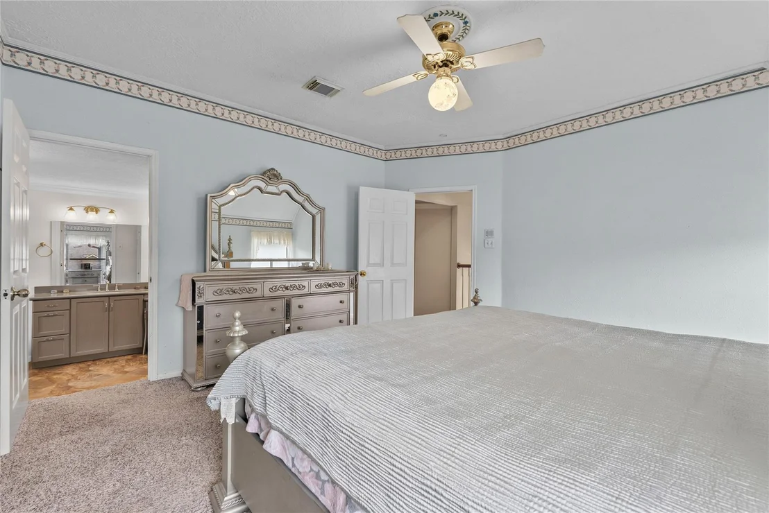 Photo of 1102 Juniper Canyon Lane