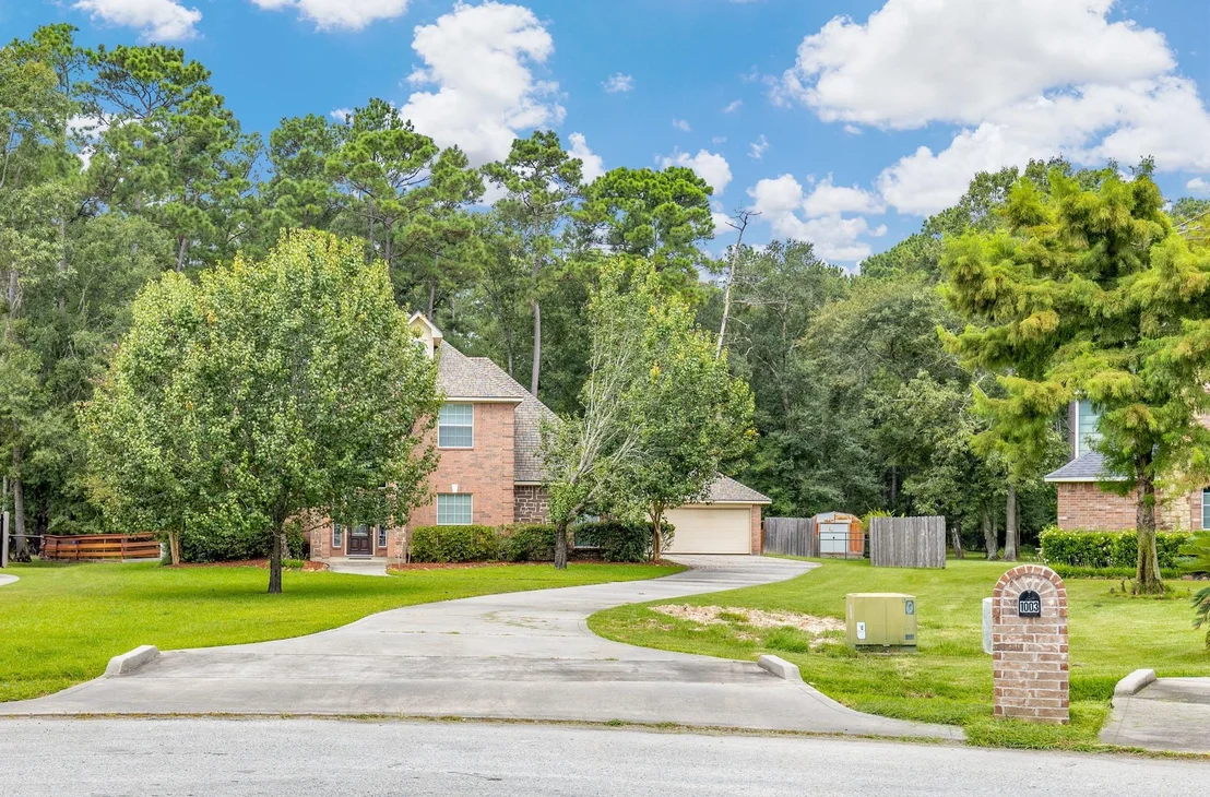 Photo of 1003 Commons Waterway Drive