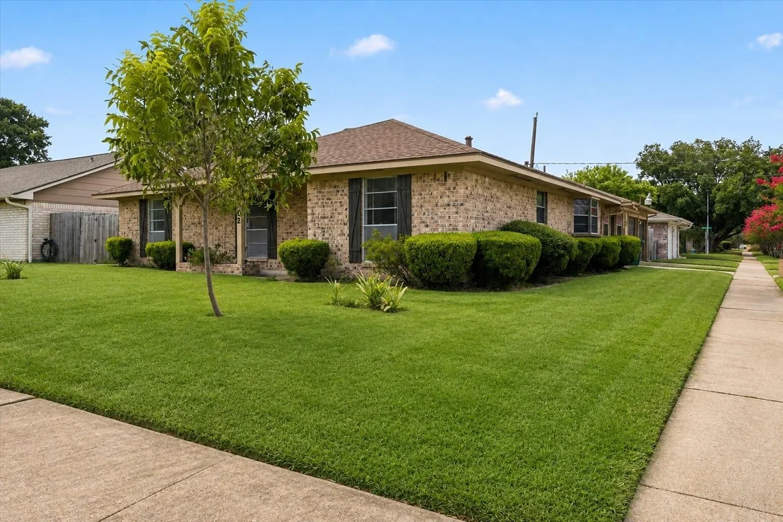 Photo of 6002 Weeping Willow Road