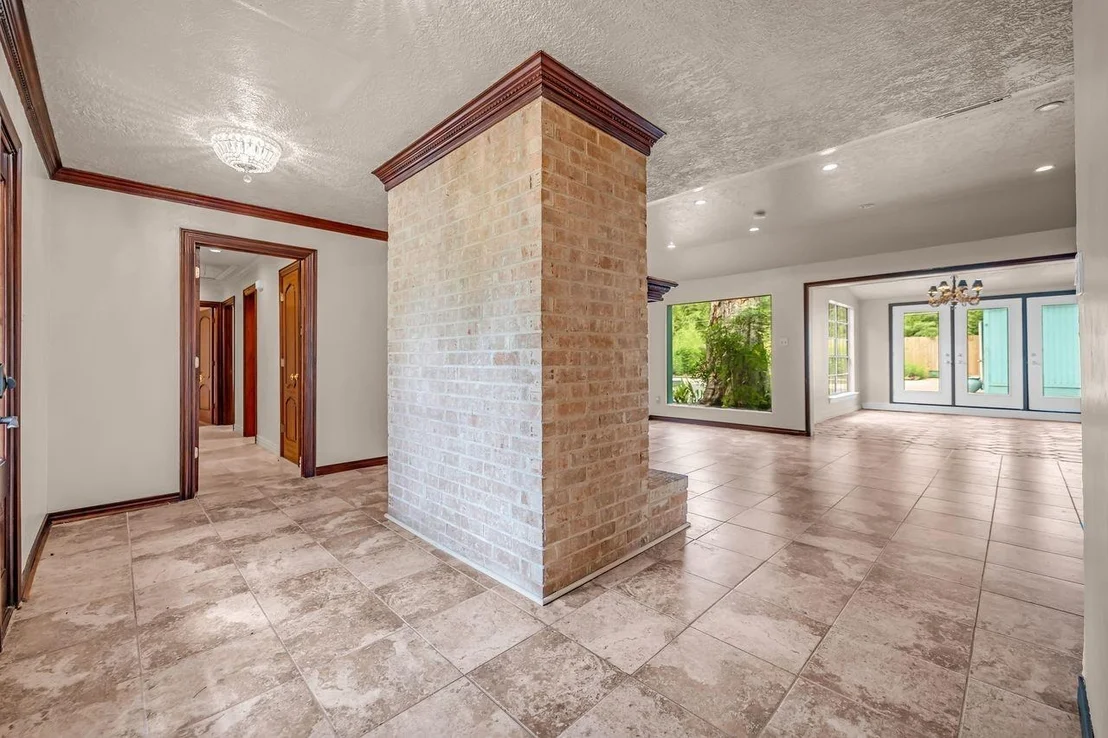 Photo of 18815 Whitewood Drive