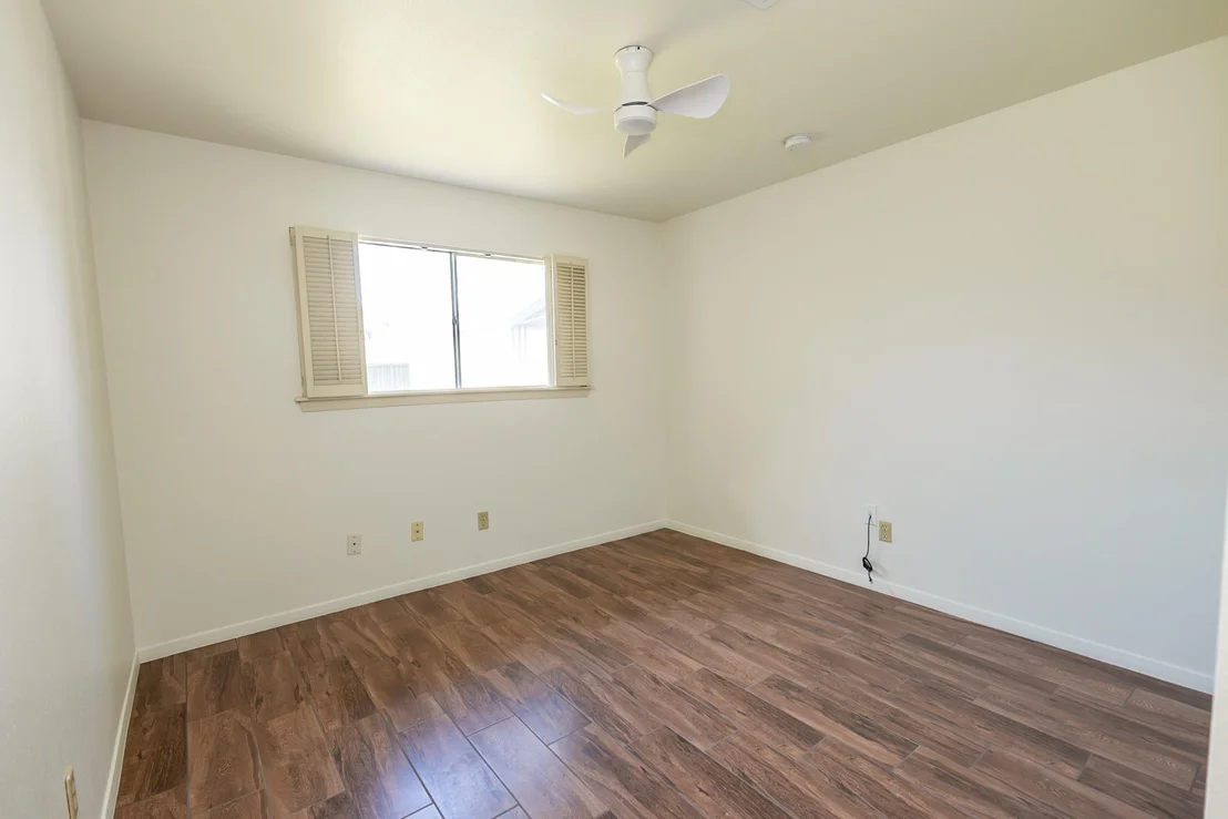 Photo of 9011 Grape Street