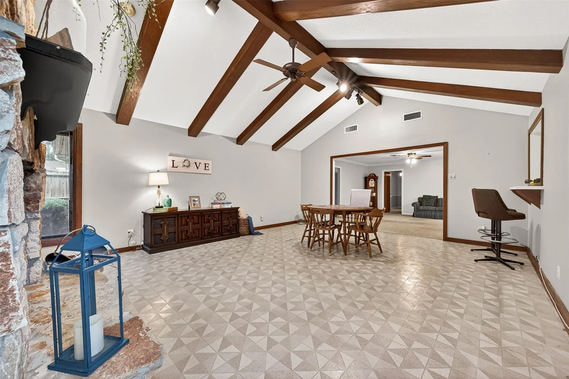 Photo of 5610 Belrose Drive