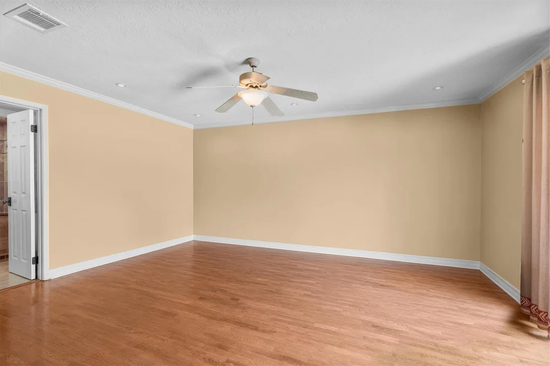 Photo of 9103 Herts Road