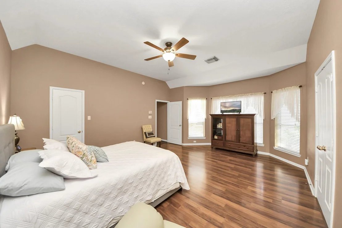 Photo of 6204 Raintree Drive