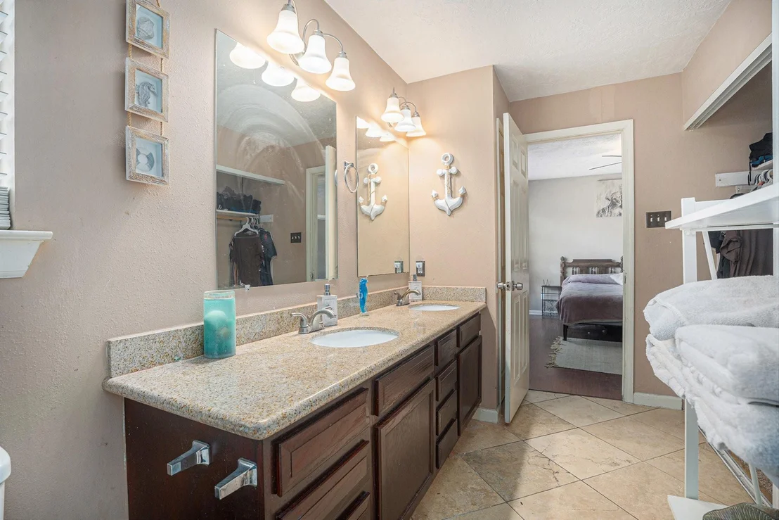 Photo of 2512 Sawyer Drive