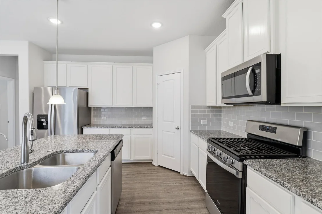 Photo of 17706 White Lightning Way