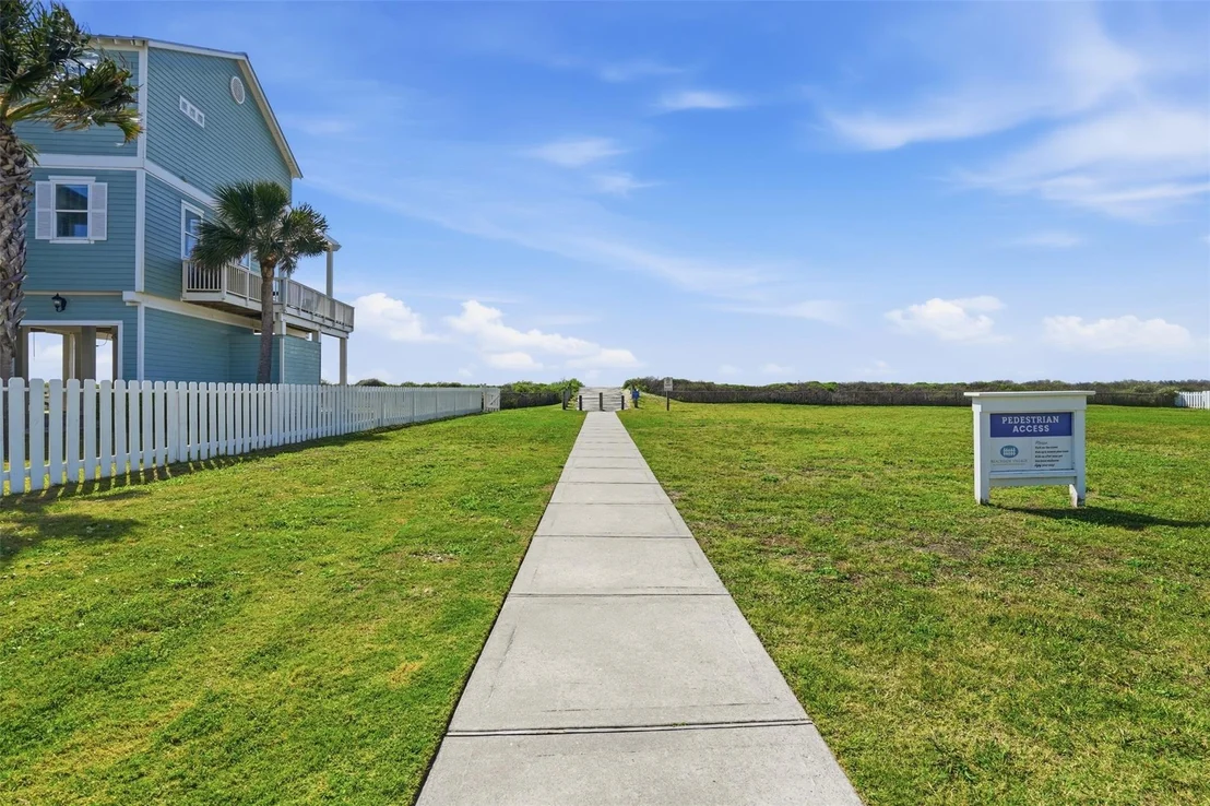 Photo of 11622 Beachside