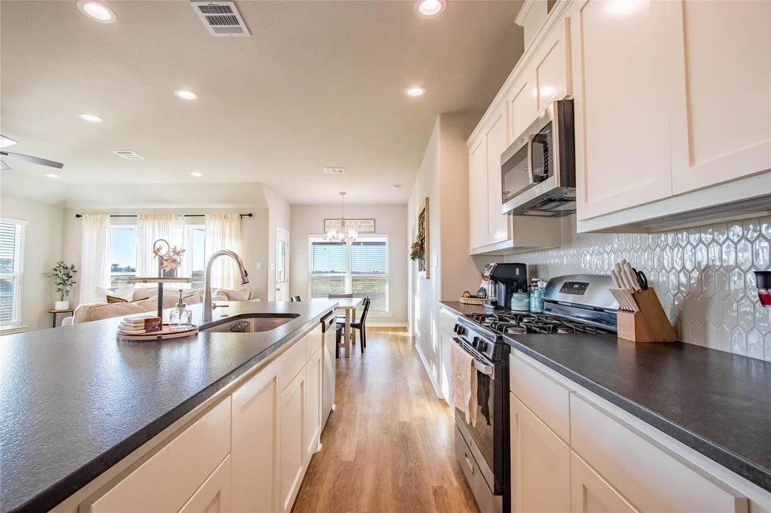 Photo of 9403 County Road 272