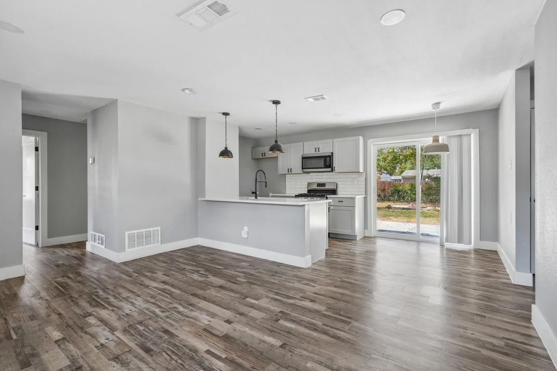 Photo of 4507 Hyde Park Drive