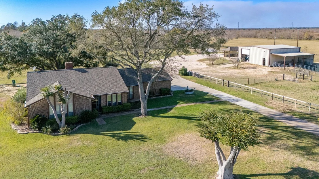 Photo of 26253 Sharp Road