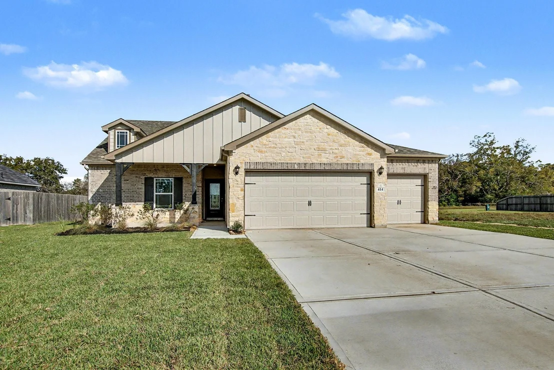 Photo of 237 Edgewater Drive