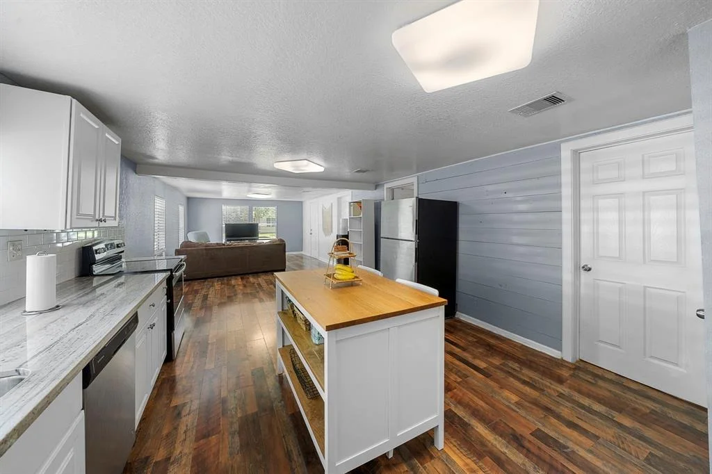 Photo of 1305 Fairview Drive