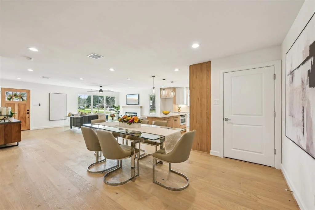 Photo of 10522 Mayfield Road