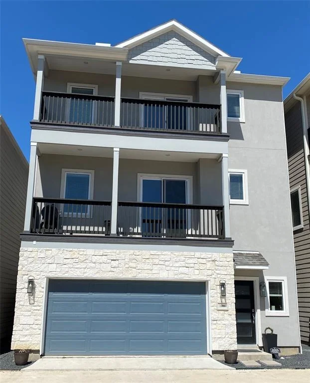 Photo of 1432 W 34th 1/2 Street