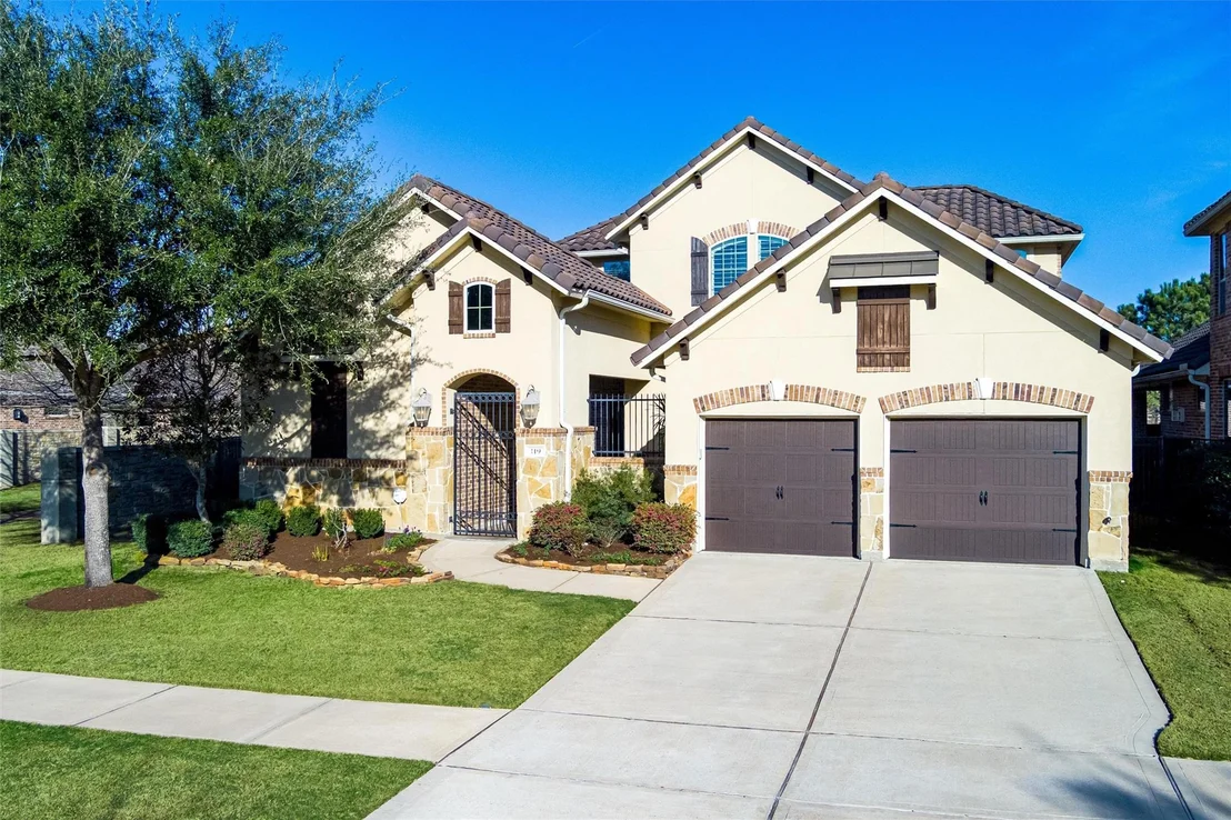Photo of 119 Lake View Loop