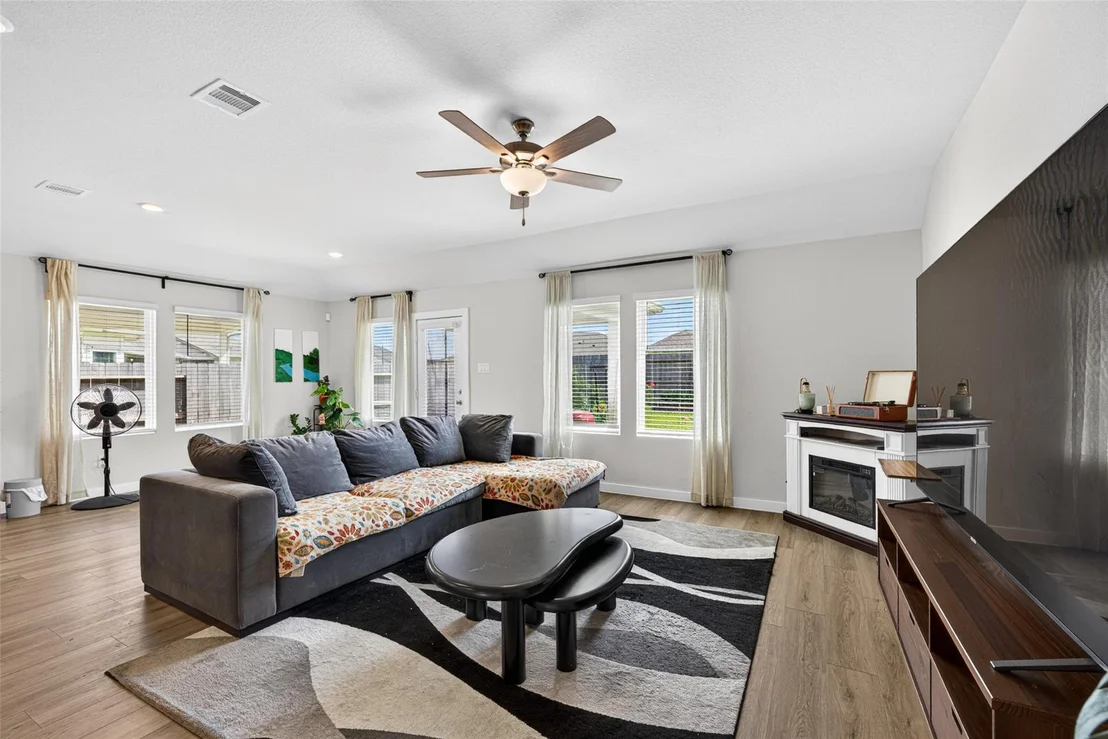 Photo of 6342 Buffalo Bend Lane