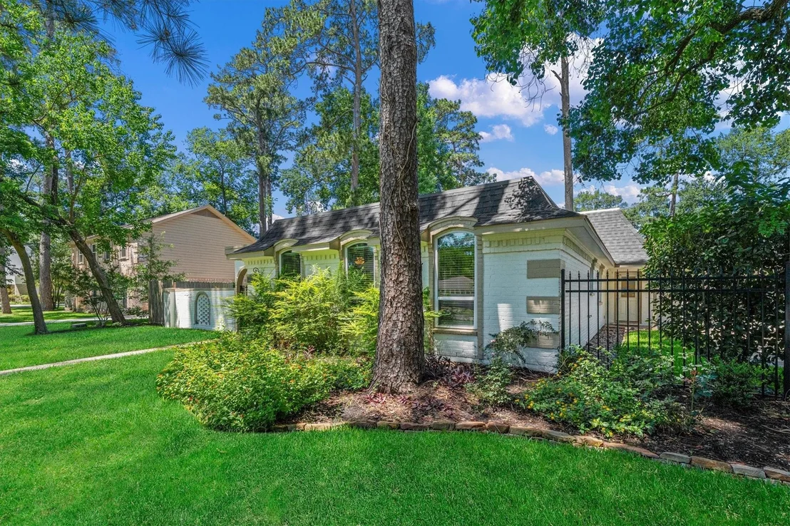Photo of 6530 Bayonne Drive