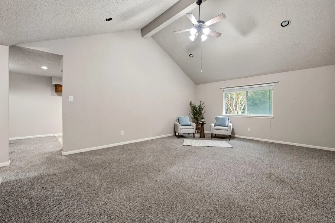 Photo of 27974 Southland Drive
