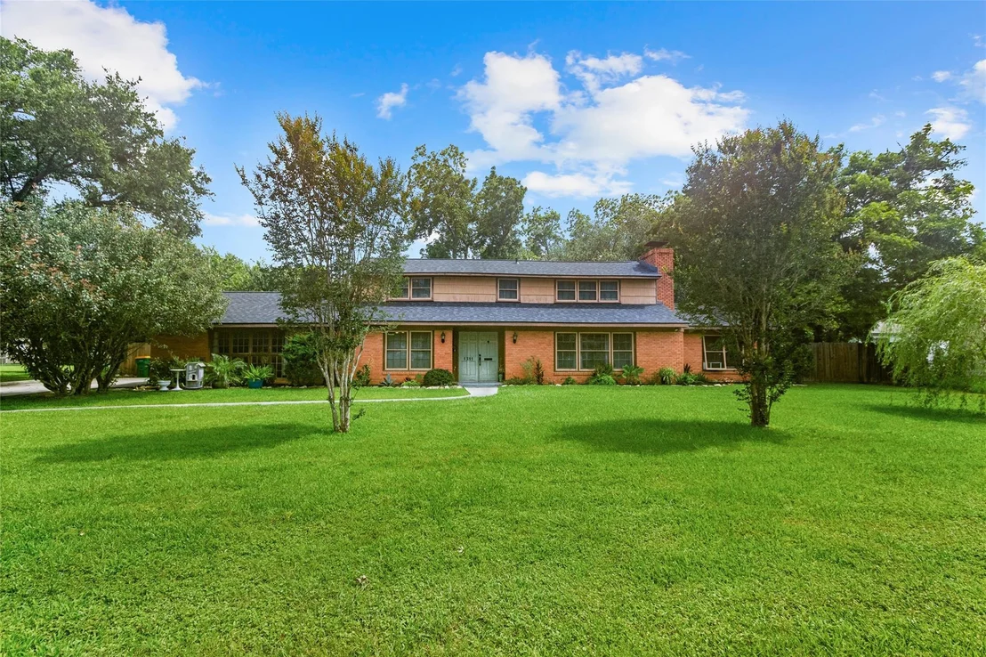 Photo of 1311 Lamar Drive