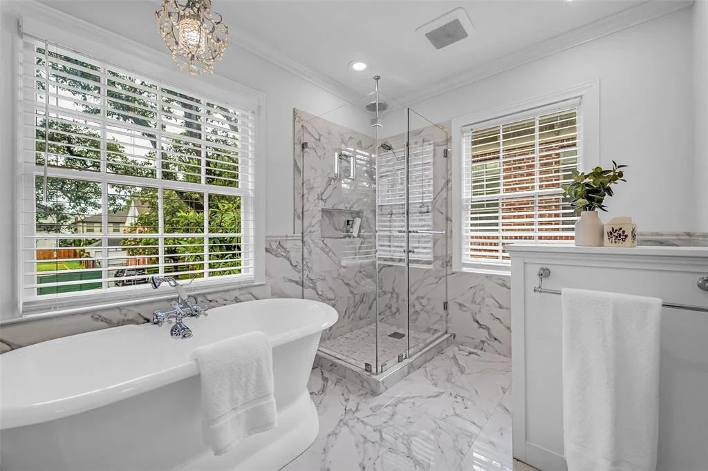 Photo of 2539 Addison Road