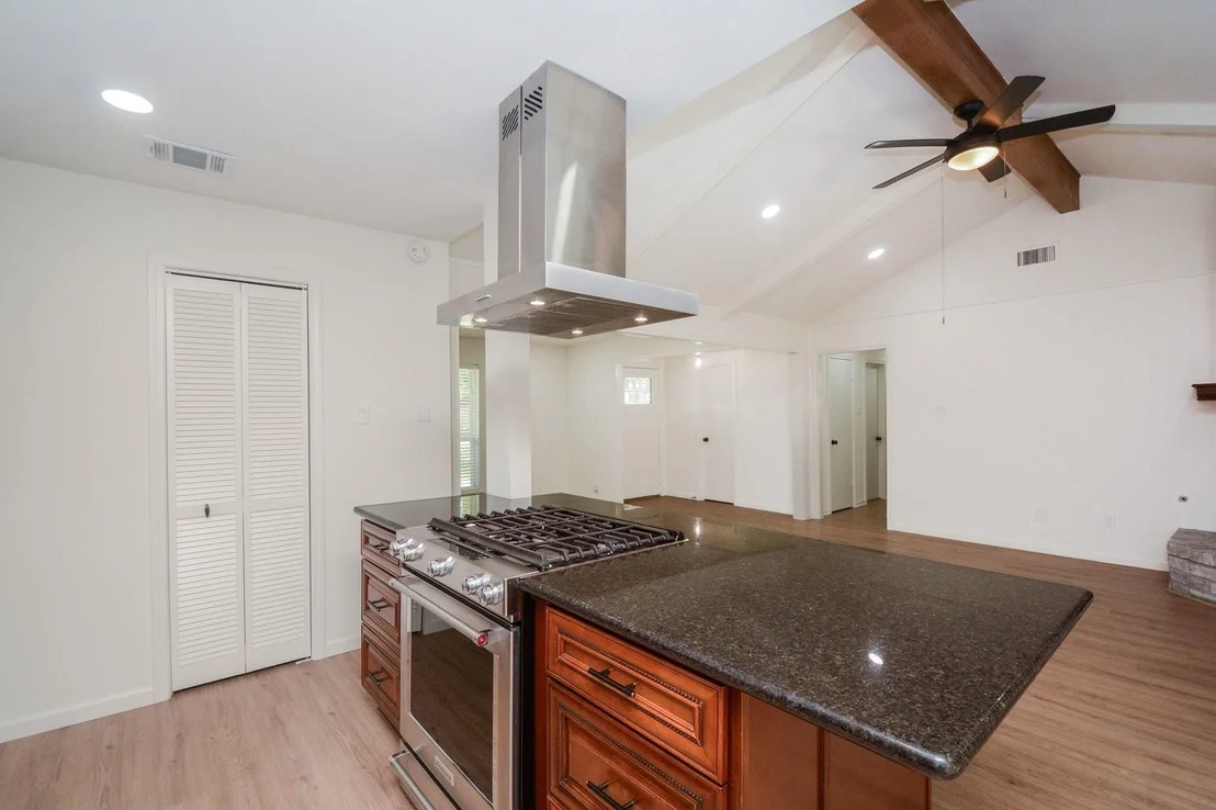 Photo of 9719 Springmont Drive