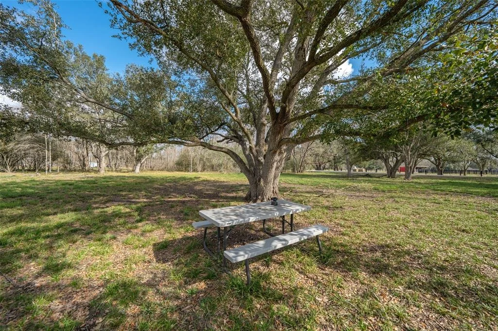 Photo of 17810 Oak Meadow Road