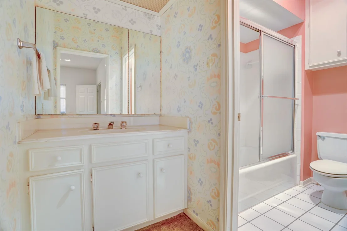 Photo of 44 Crestwood Circle