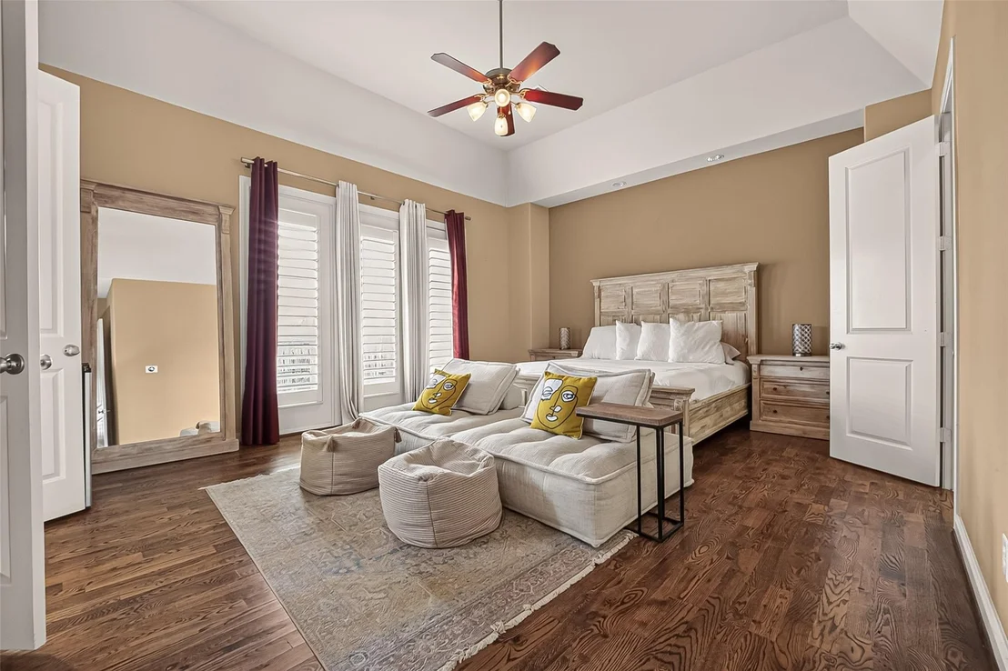 Photo of 10929 Upland Park