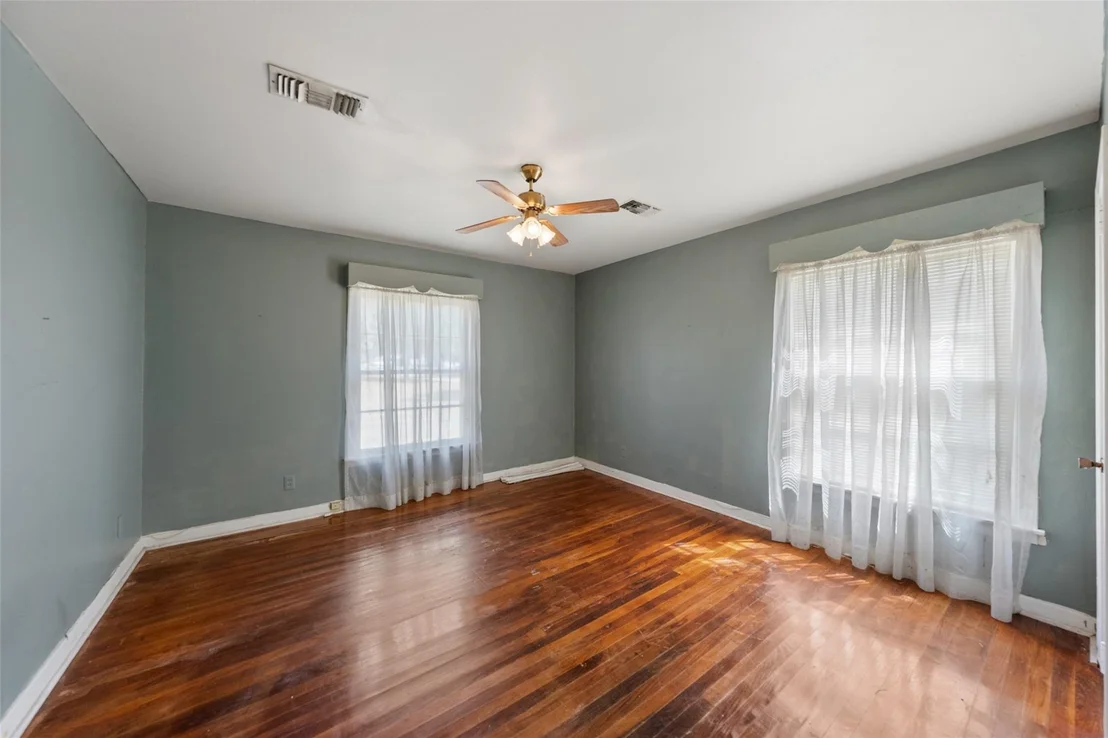 Photo of 810 Main Street