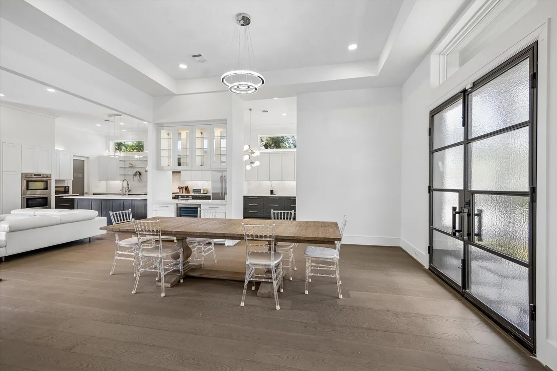 Photo of 4951 Valkeith Drive