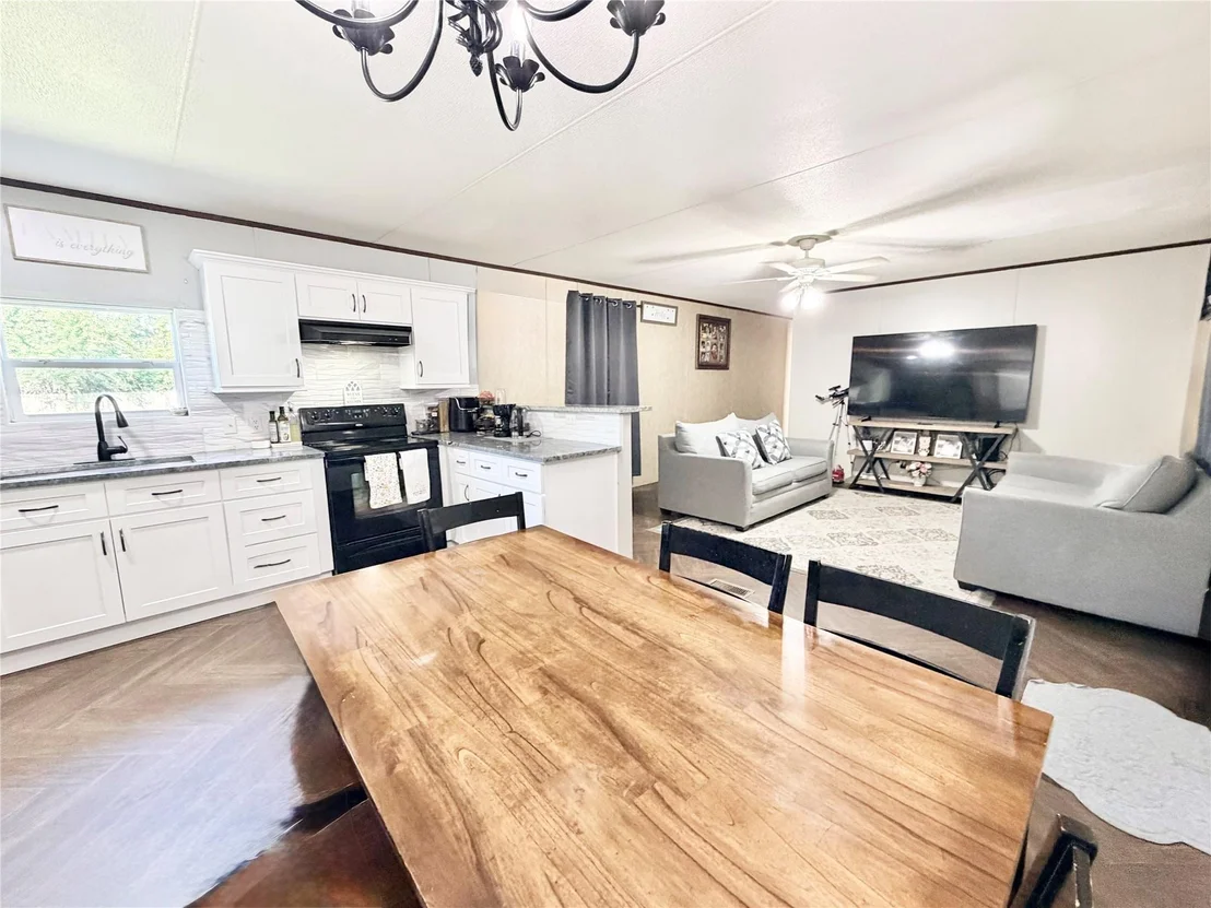 Photo of 24178 Lilac Way