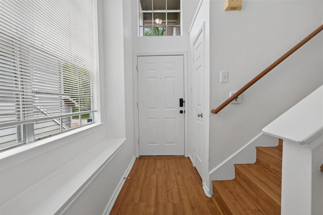 Photo of 130 S Walden Elms Circle